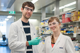 Dr Alex Delbridge and Dr Stephanie Grabow in the laboratory