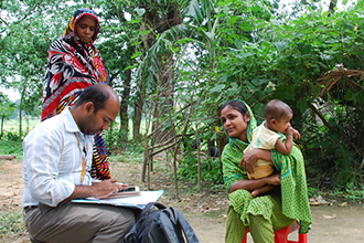 Mother and child at a clinic in Bangladesh