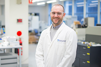 Associate Professor Andrew Webb in the proteomics lab