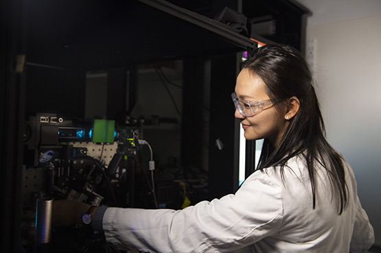 Cindy Evelyn in the Imaging lab