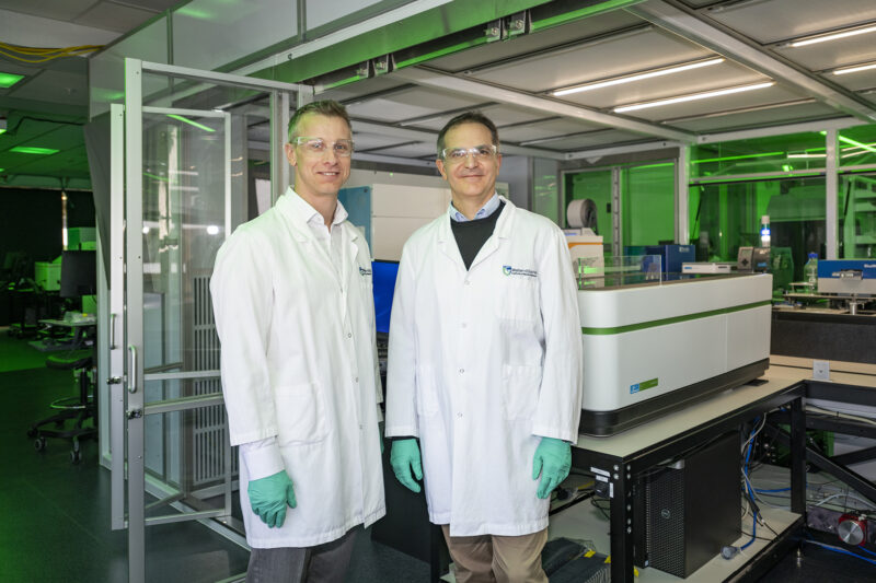 Jeff Mitchell and Guillaume Lessene in the National Drug Discovery Centre