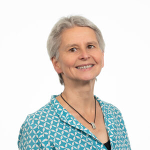 Head and shoulders photo of Dr Susanne Heinzel 