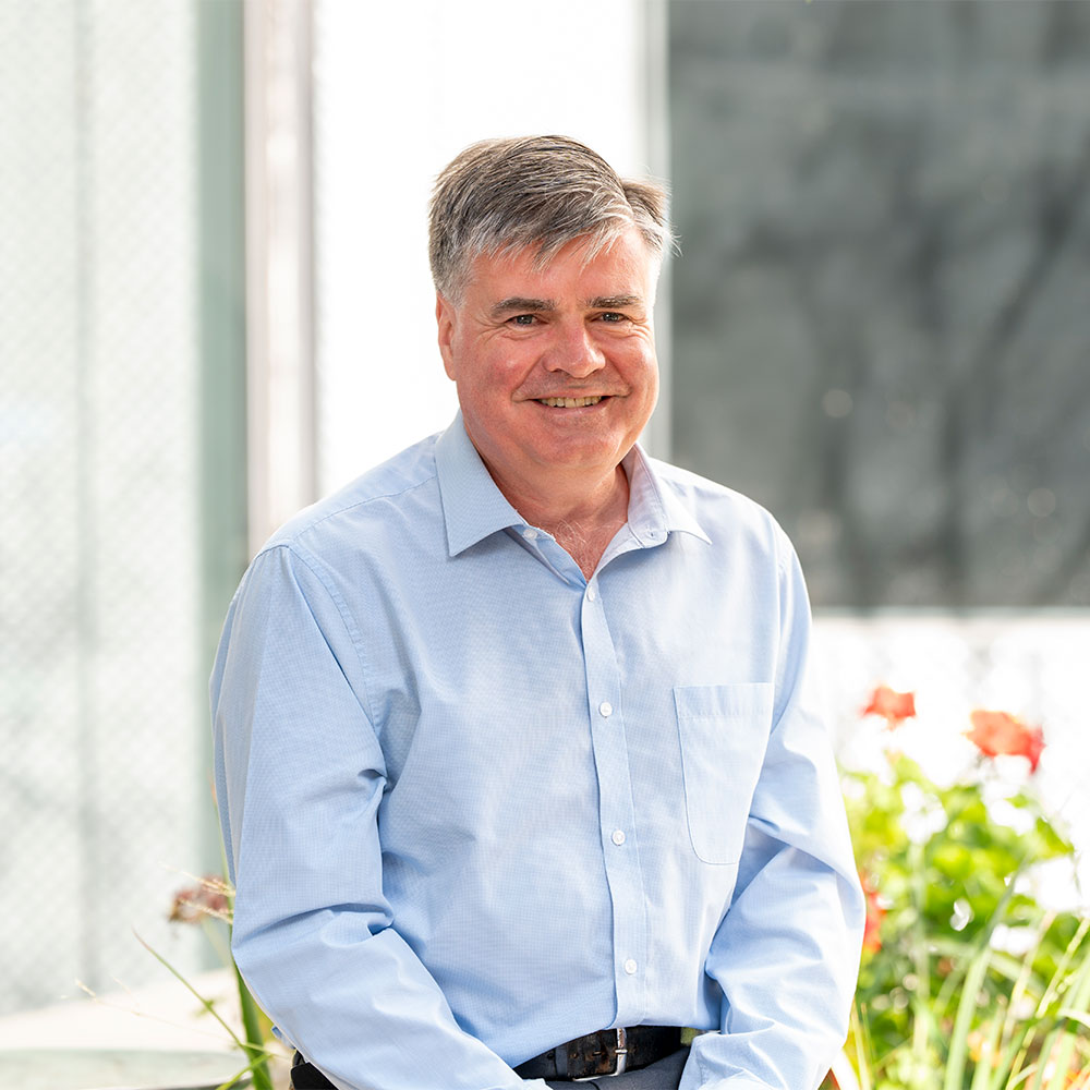 Professor Ken Smith photographed in a garden